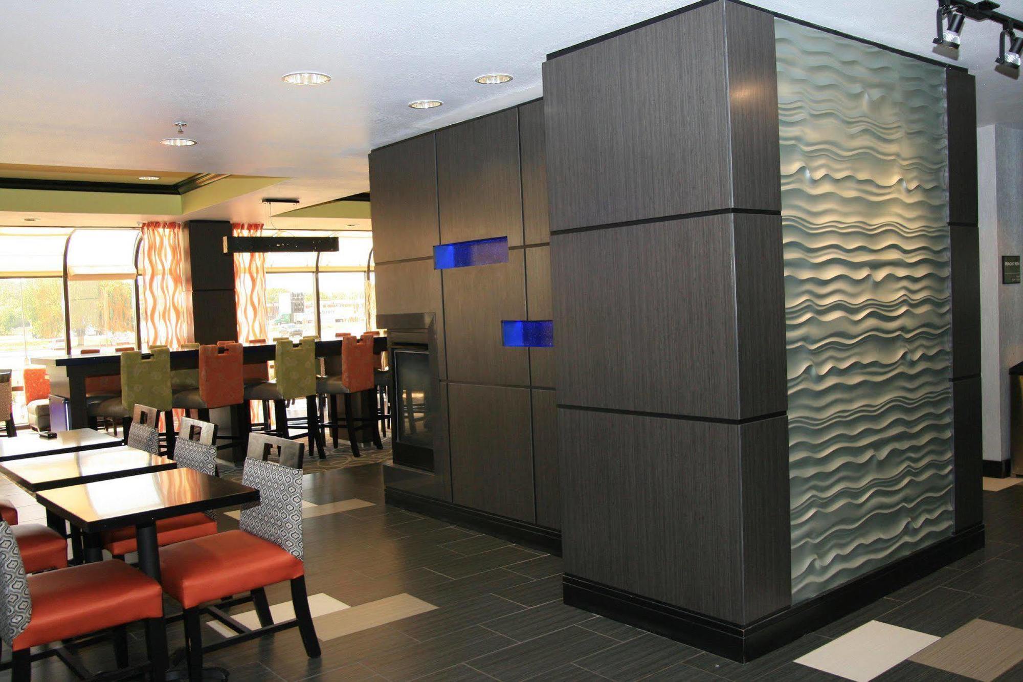 Hotel Hampton 3*